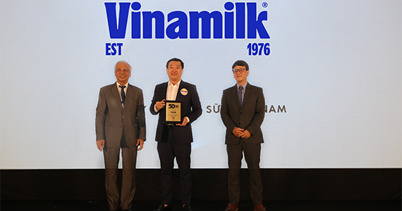 HƠN MỘT THẬP NIÊN, VINAMILK GIỮ VỮNG NGÔI VỊ TRONG CÁC BẢNG XẾP HẠNG DOANH NGHIỆP NIÊM YẾT HÀNG ĐẦU