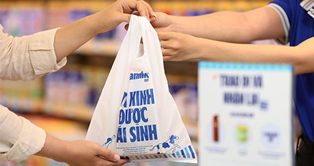 TÁI SINH VỎ HỘP SỮA – VINAMILK KHUYẾN KHÍCH GEN Z, ALPHA HÀNH ĐỘNG VÌ MÔI TRƯỜNG