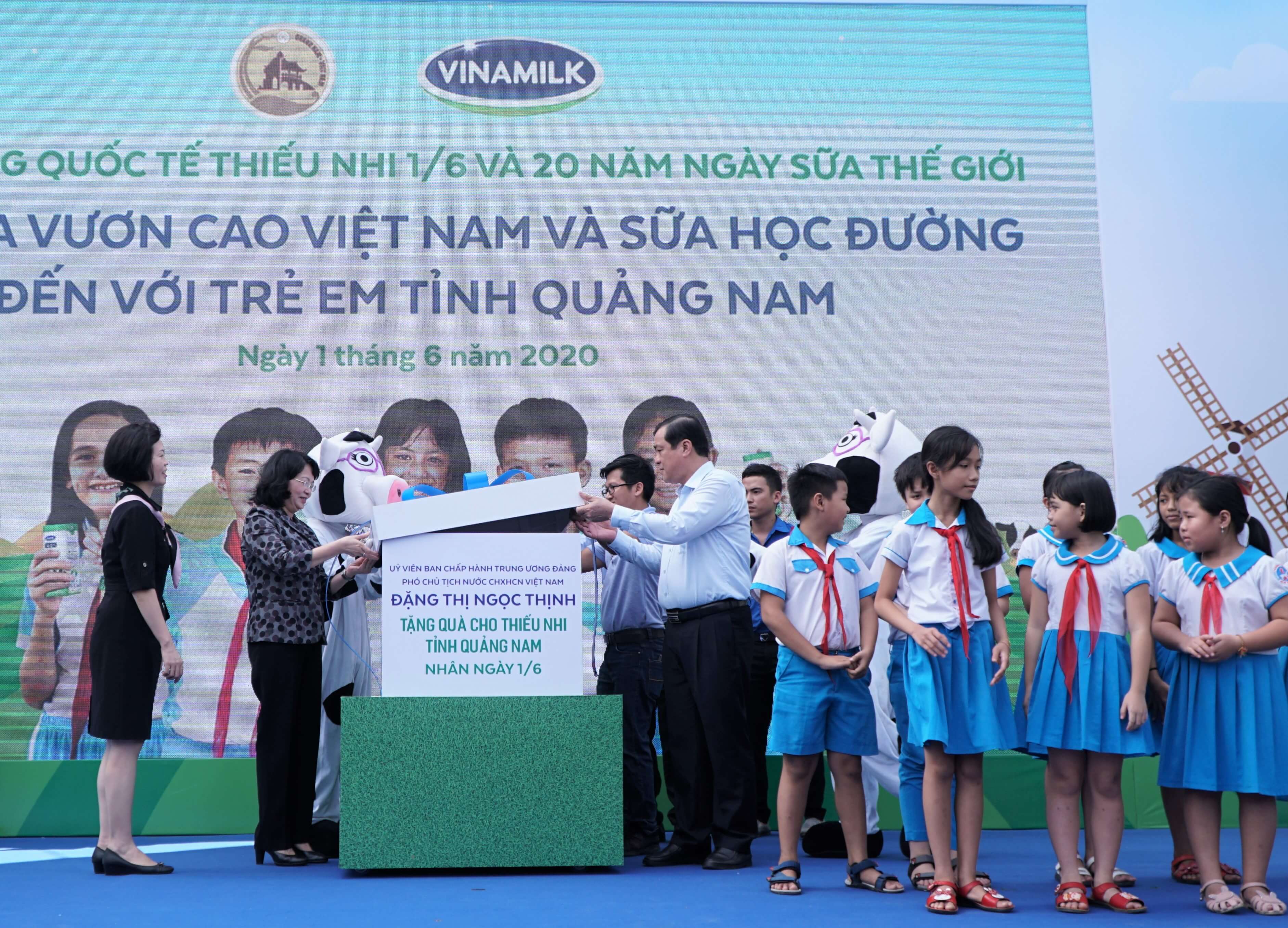 KH11 Bánh sinh nhật VINAMLK