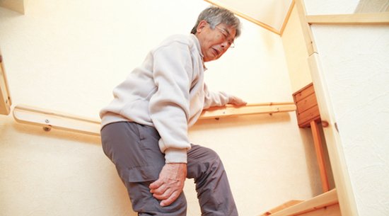 Nguyên nhân và triệu chứng của thoái hoá khớp