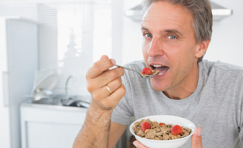 10 thực phẩm tốt cho sức khỏe đàn ông trung niên