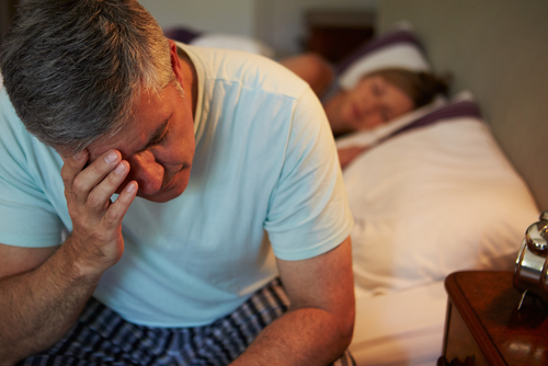 Vấn đề mất ngủ của đàn ông trung niên và cách giải quyết
