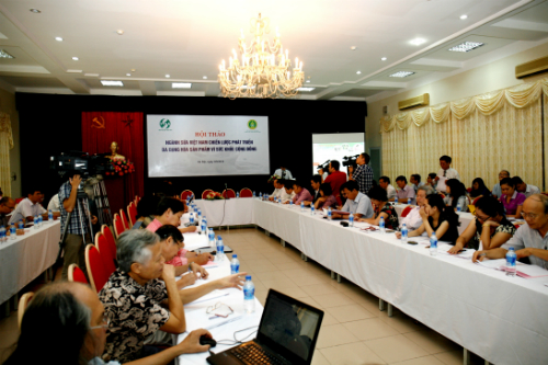 Quang cảnh tổ chức Hội thảo "Phát triển và đa dạng hóa sản phẩm vì sức khỏe cộng đồng".