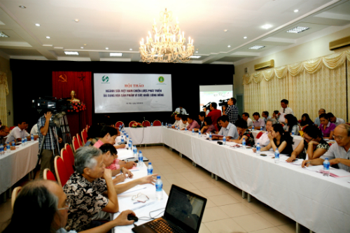 Sữa Việt đi đầu tăng trưởng trong ngành thực phẩm
