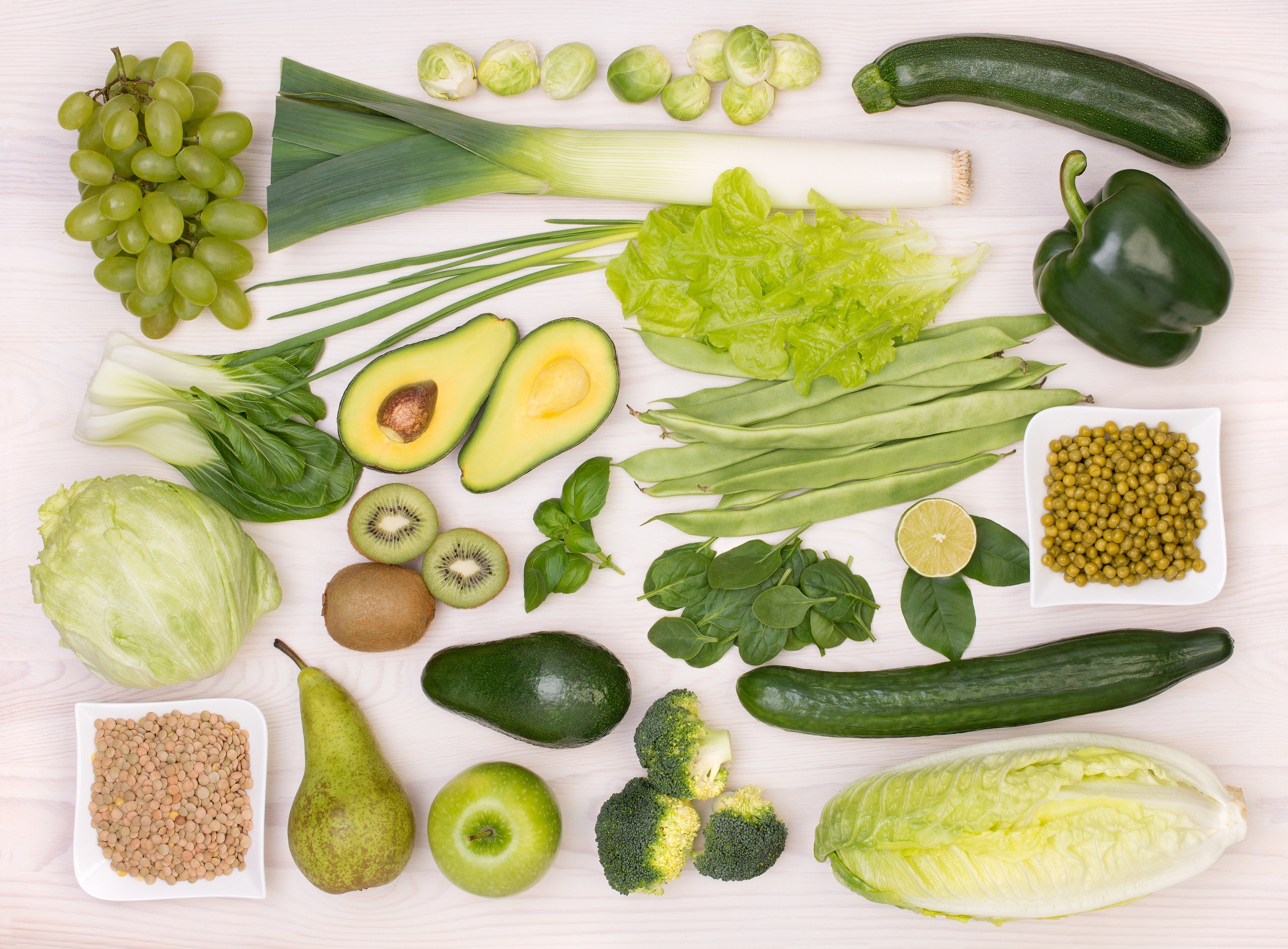 Acid folic có thể tìm thấy trong các thực phẩm như các loại rau màu xanh đậm, đậu, gan, nước cam hay ngũ cốc…