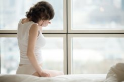 Ở tuần 7 – 10, mẹ vẫn chưa thấy cơ thể mình có những thay đổi rõ rệt, song các cơn buồn nôn vẫn còn hiện diện Ở tuần 7 – 10, mẹ vẫn chưa thấy cơ thể mình có những thay đổi rõ rệt, song các cơn buồn nôn vẫn còn hiện diện