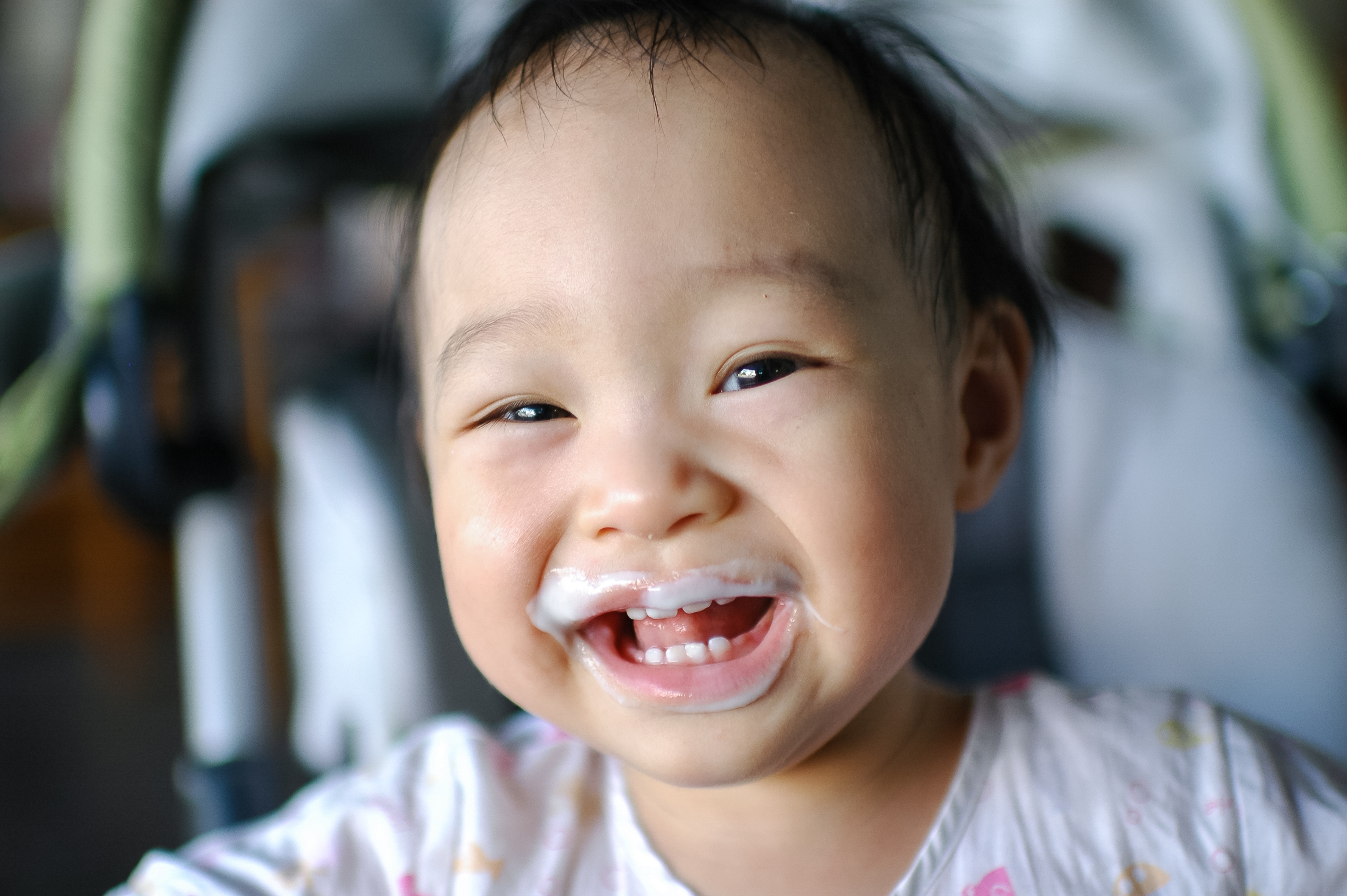 Sữa chua là nguồn bổ sung canxi rất tốt cho bé