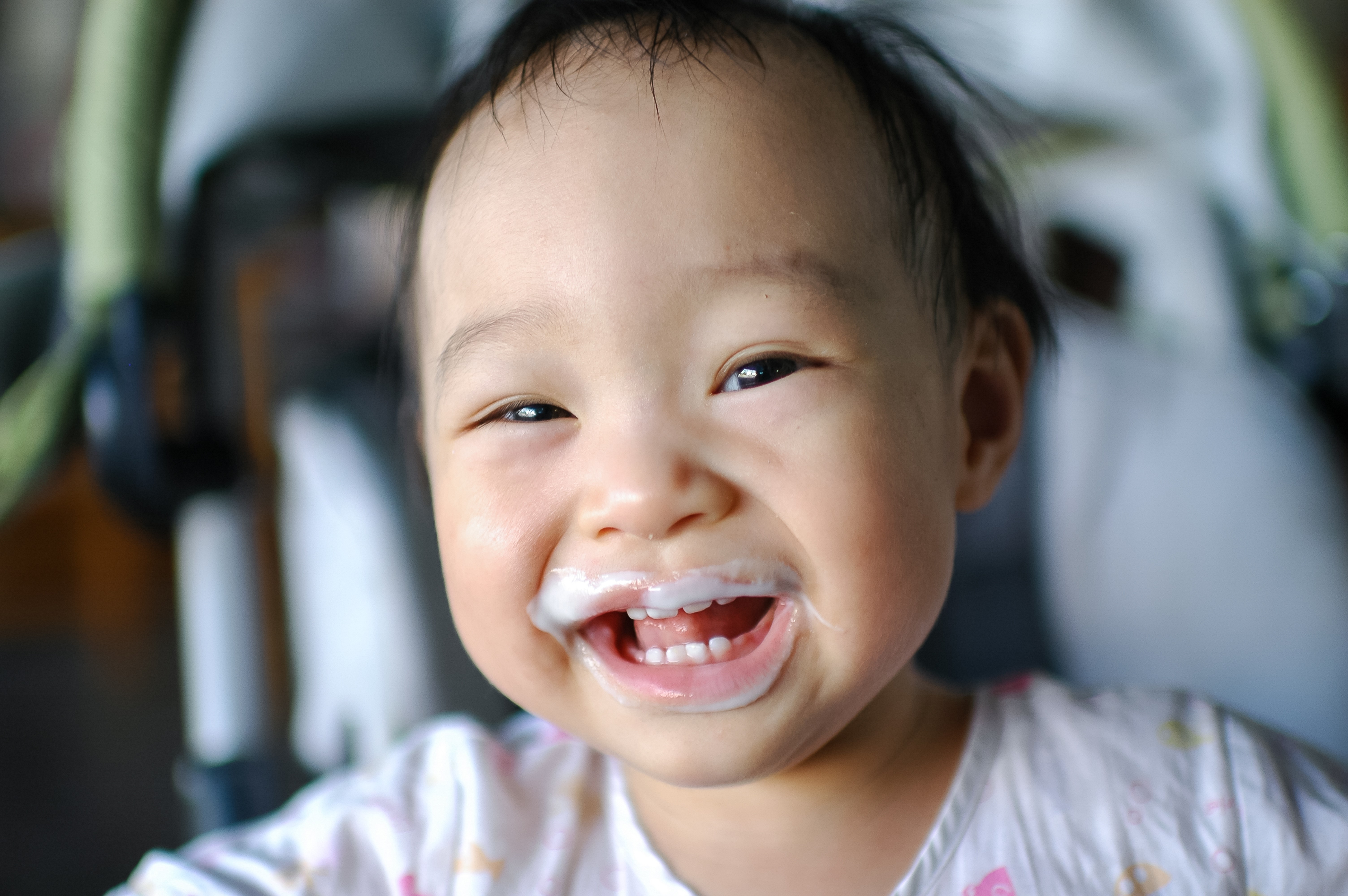 Sữa chua là nguồn bổ sung canxi rất tốt cho bé Sữa chua là nguồn bổ sung canxi rất tốt cho bé