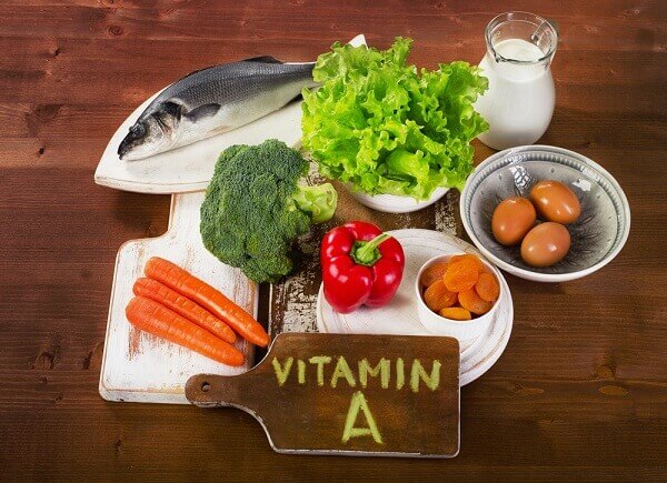 Ngoài sữa phát triển chiều cao và trí não cho bé, vitamin A còn có trong trứng, cà rốt, ớt đà lạt,..