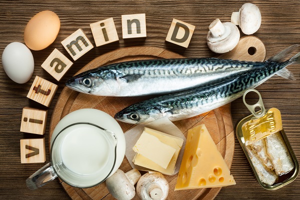 Vitamin D có nhiều trong cá, trứng, sữa, bơ, phô mai…và sữa cho bà bầu 3 tháng đầu