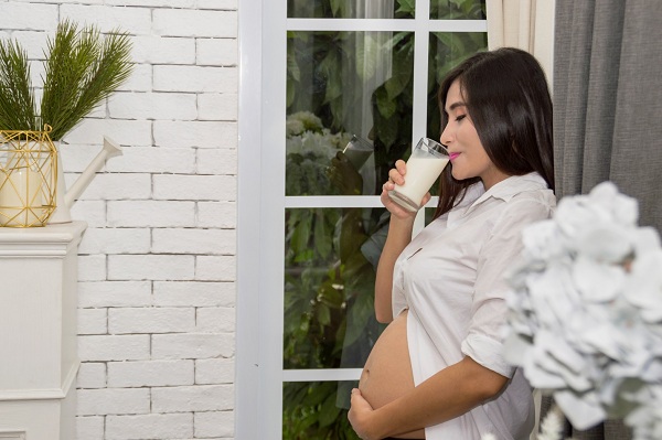 Sữa bầu sẽ giúp mẹ bổ sung đầy đủ và cân đối các dưỡng chất cần thiết để có thai kỳ khỏe mạnh