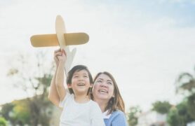 8 DƯỠNG CHẤT THIẾT YẾU LUÔN CÓ TRONG CÁC LOẠI SỮA BỘT CHO BÉ