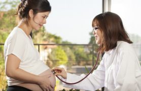 Bí quyết dinh dưỡng và sinh hoạt cho mẹ bầu để con yêu thông minh từ trong thai kỳ