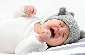 Sữa mẹ có thể chữa đi ngoài cho trẻ sơ sinh hay không?