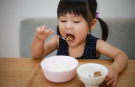 HỌC MẸ NHẬT CÁCH DẠY TRẺ TỰ LẬP SỚM