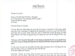 “THƯƠNG HIỆU SỮA SỐ 1 VIỆT NAM” <br> Nghiên cứu thị trường của Nielsen năm 2021 theo doanh thu và sản lượng trong ngành hàng Sữa nước.