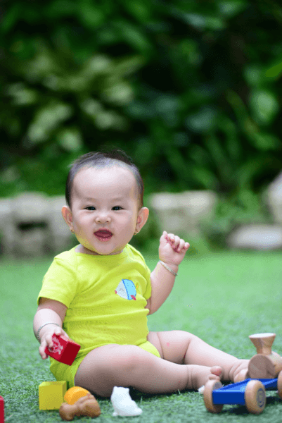 Cho bé ăn dặm đúng cách sẽ giúp bé phát triển toàn diện, cả về thể chất lẫn tinh thần